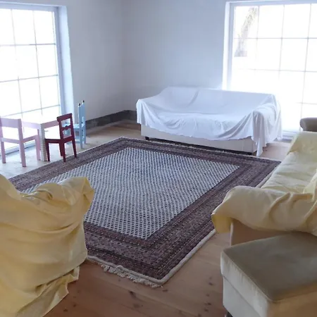 Gut Rattelvitz, Galerie D Ost דירה *